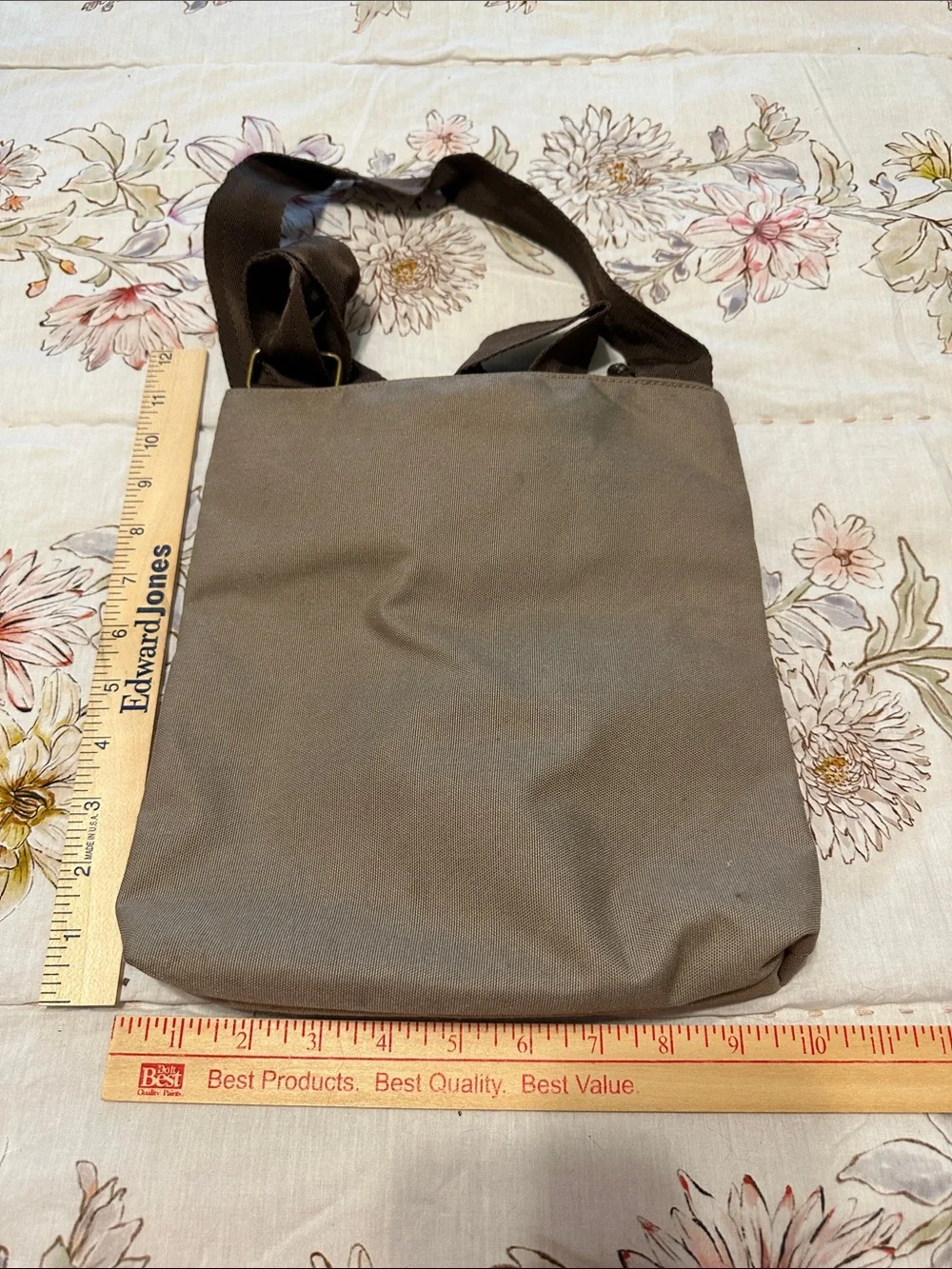 Dakine Taupe Brown Crossbody Messenger Bag with Dark Brown Strap